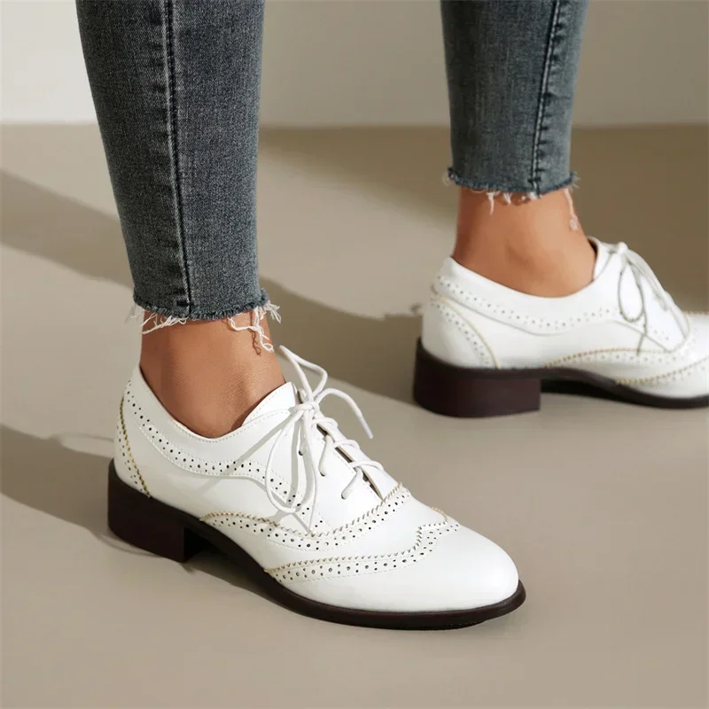 Chaussures plates britanniques - Oxford Shoes Brogue avis et prix